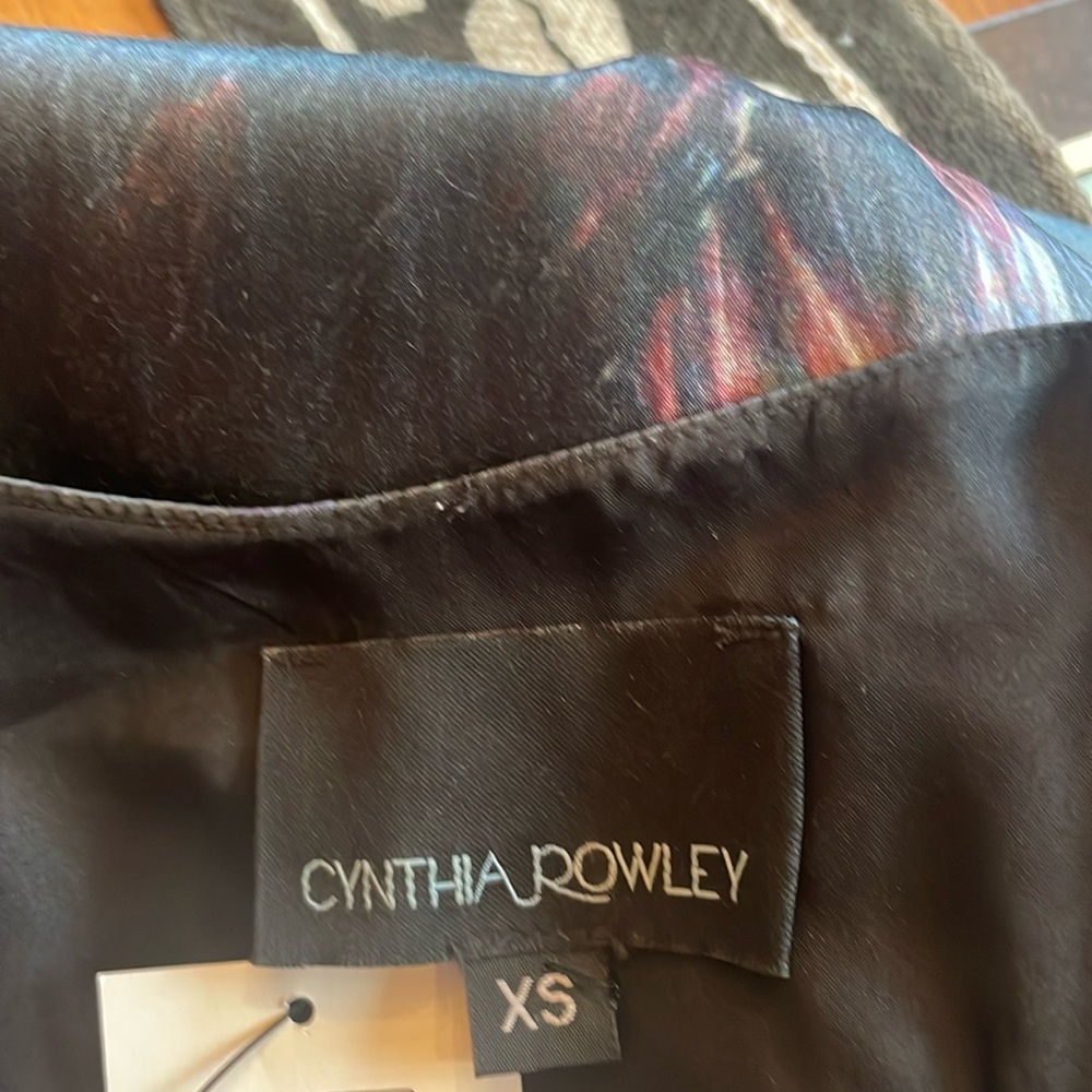 🌟🌟HOST PICK🌟🌟Stunning ”Cynthia Rowley” silk dress - Picture 5 of 7